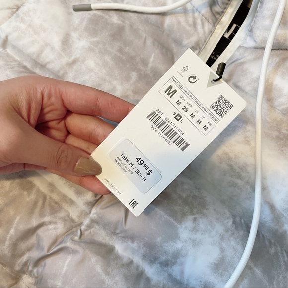 Brand NEW WITH TAG 🔥 Zara 🔥 TIE-DYE PUFFER GILET Crop Top puff vest - Picture 6 of 16